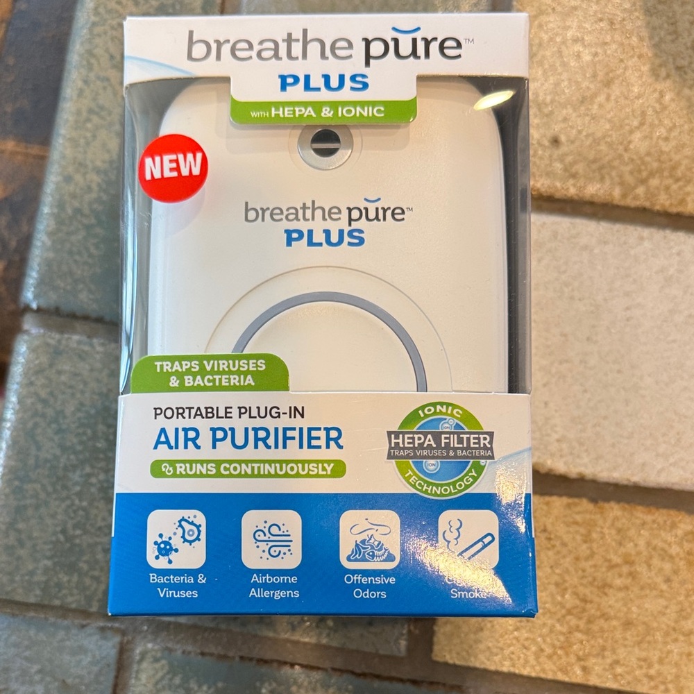 NEW breathe pure PLUS Portable Plug-In Air Purifier - White